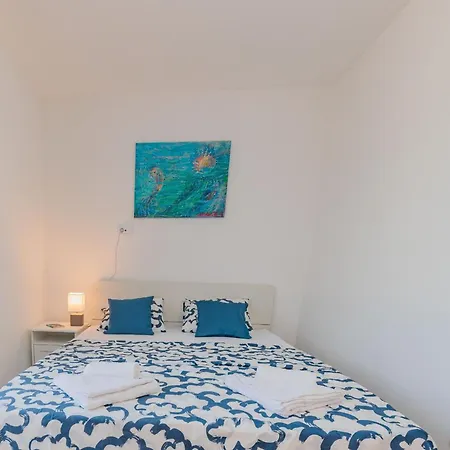 Vera Villa