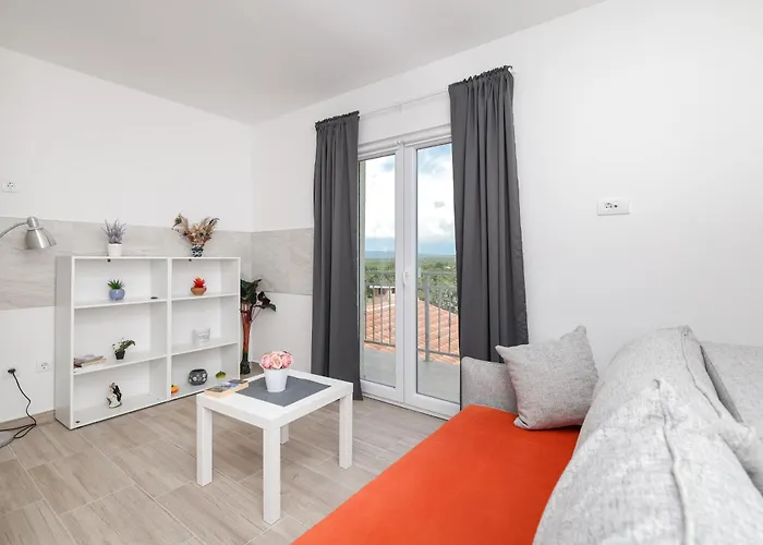 Vera ヴィラ ベンコヴァツ